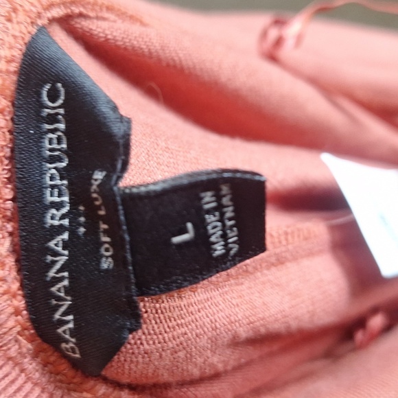 NWT! Banana Republic Soft Luxe Off Shoulder Sweater Top Size Large - Picture 7 of 9